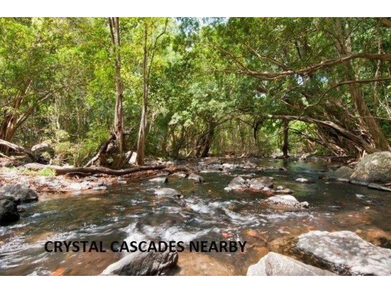 30-32 Cascades Drive, Redlynch QLD 4870