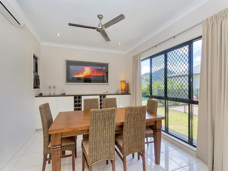 13-15 Bellmere Lane, Redlynch QLD 4870