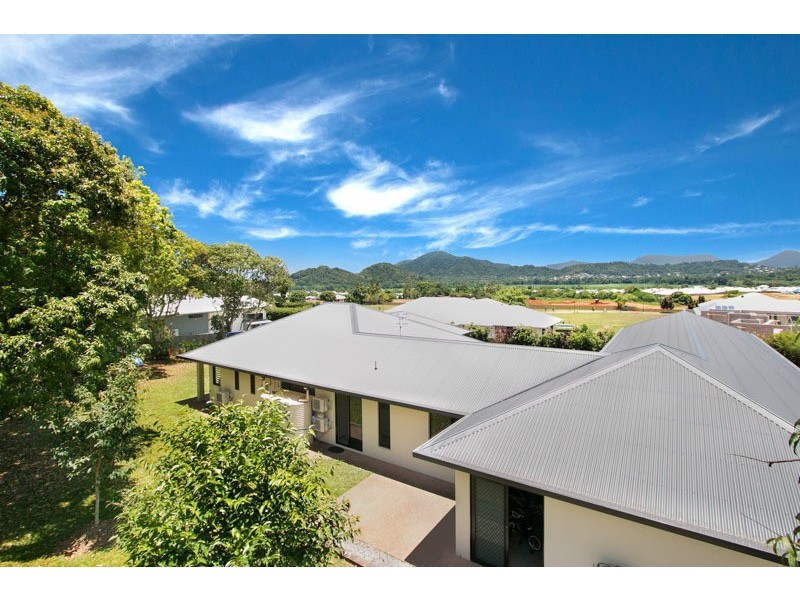 13-15 Bellmere Lane, Redlynch QLD 4870