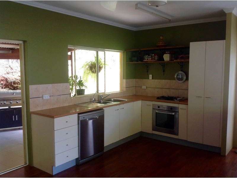 29 William Hickey Street, Redlynch QLD 4870