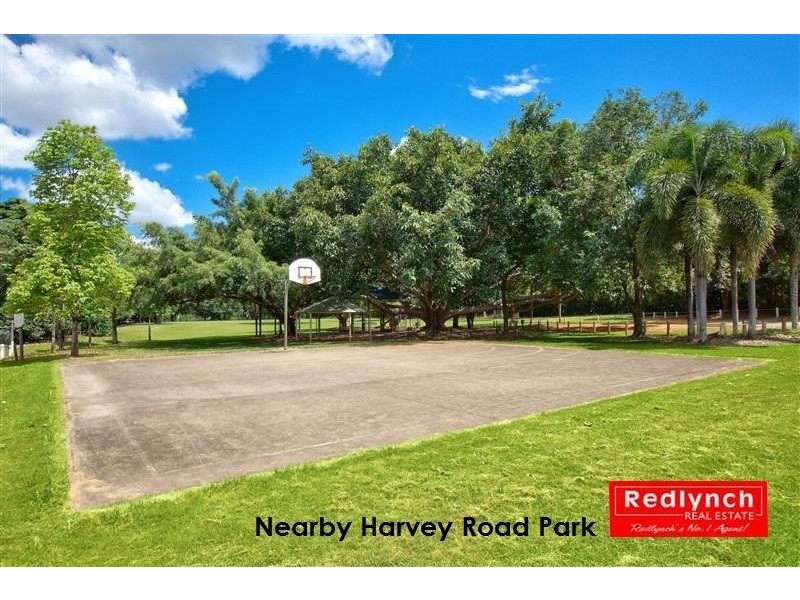 19  Daphne Street, Redlynch QLD 4870