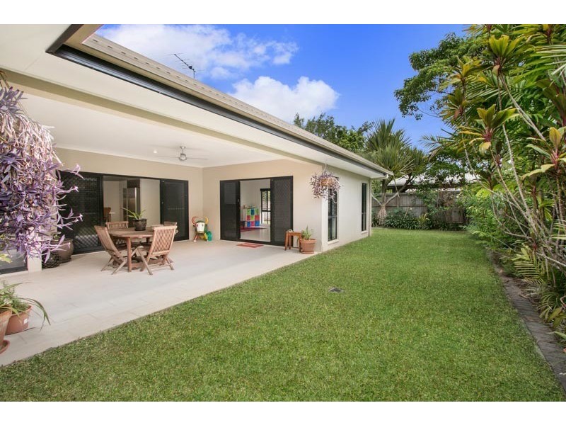 11 Davidson Close, Redlynch QLD 4870