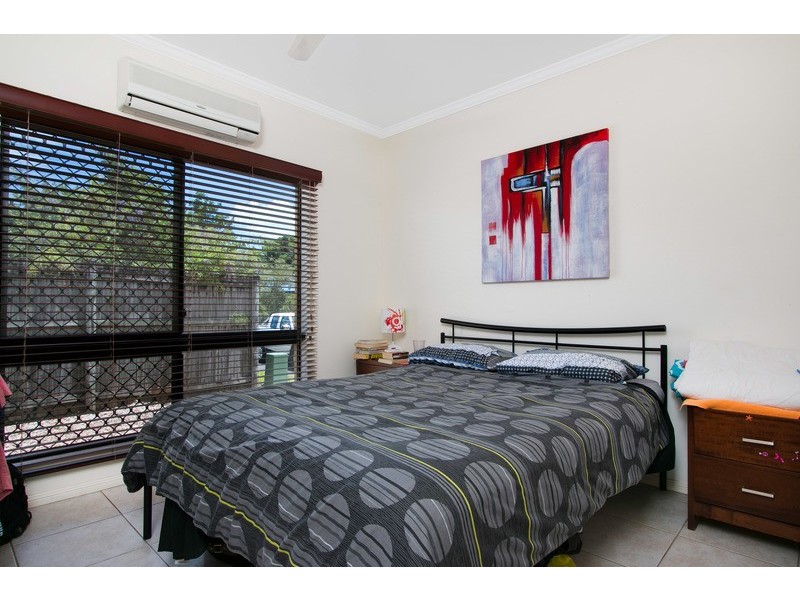 11 Tradewinds Close, Redlynch QLD 4870