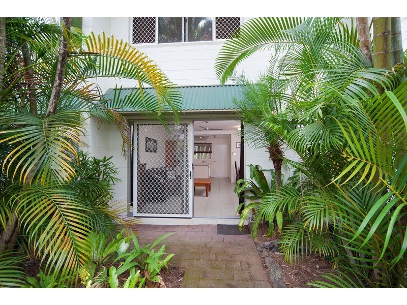 3/12 Short Street, Redlynch QLD 4870