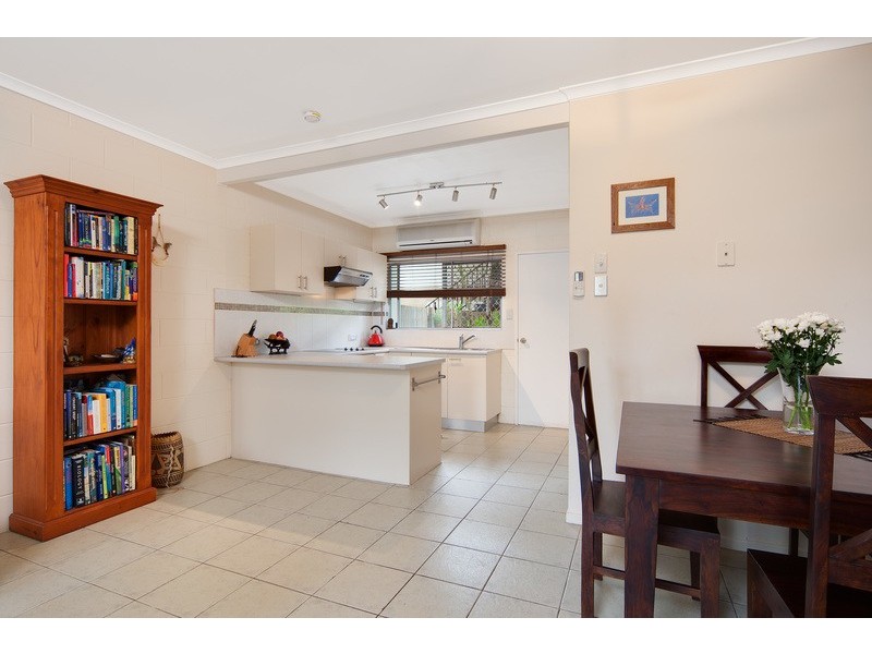 3/12 Short Street, Redlynch QLD 4870