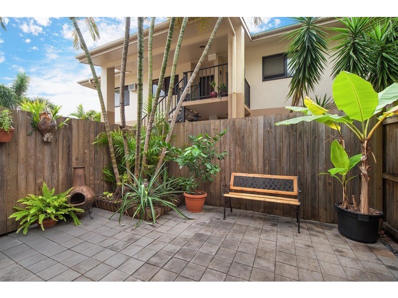 3/12 Short Street, Redlynch QLD 4870