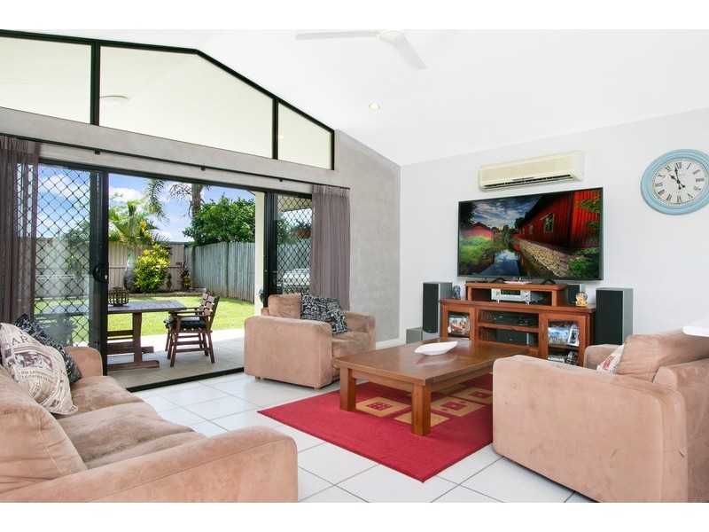 52  Norfolk Circuit, Redlynch QLD 4870