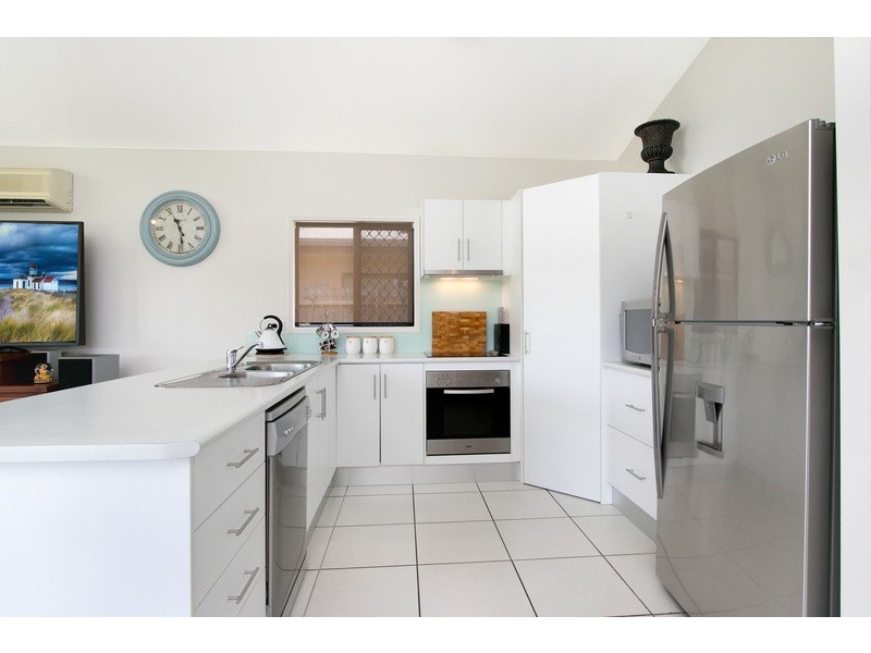 52  Norfolk Circuit, Redlynch QLD 4870