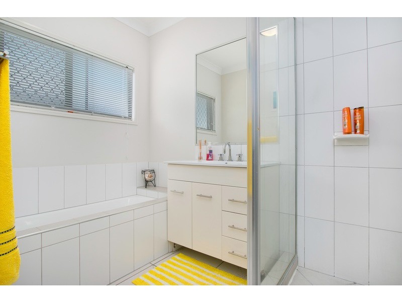 52  Norfolk Circuit, Redlynch QLD 4870
