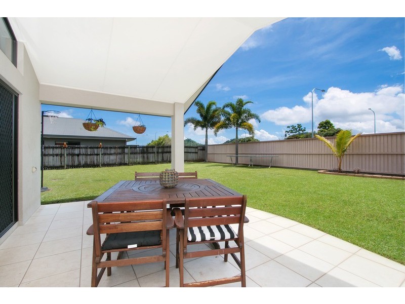 52  Norfolk Circuit, Redlynch QLD 4870