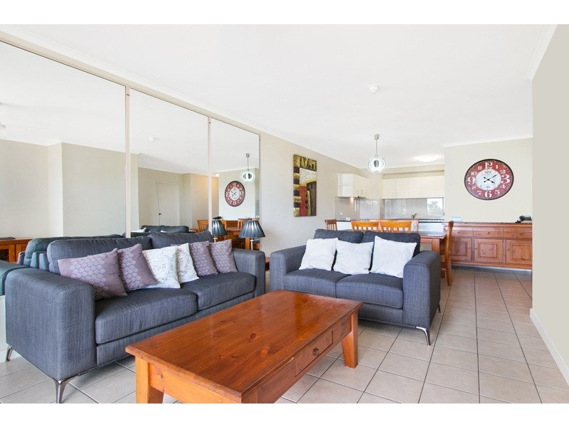 18/249 Esplanade, Cairns North QLD 4870