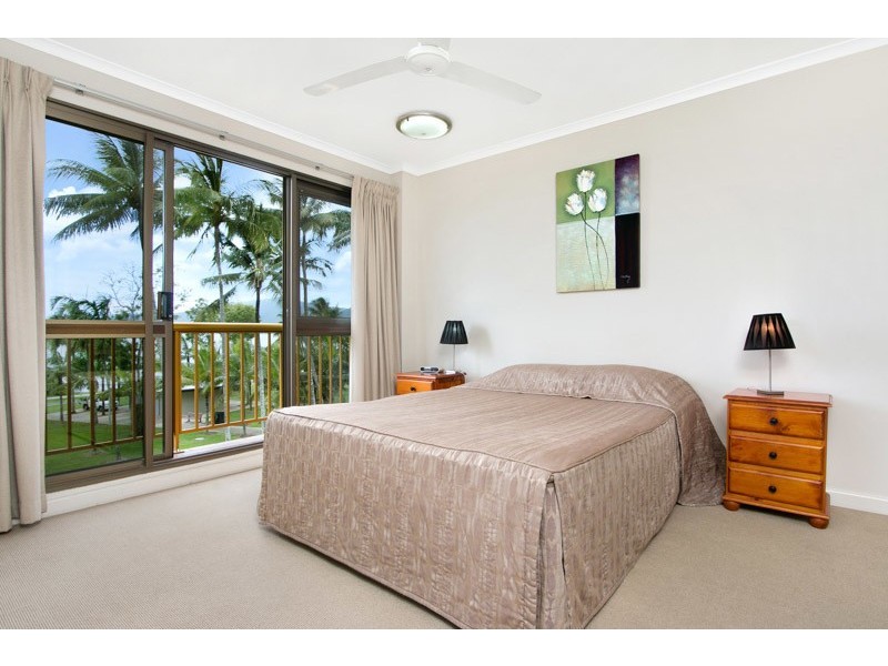 18/249 Esplanade, Cairns North QLD 4870