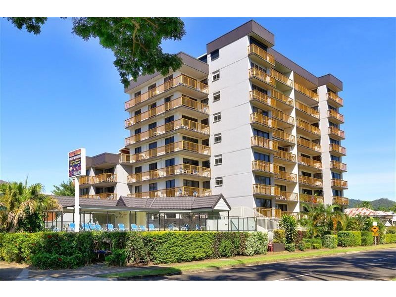 18/249 Esplanade, Cairns North QLD 4870