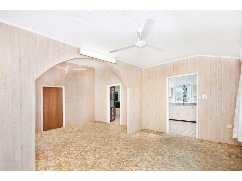 12 Margaret Street, Redlynch QLD 4870