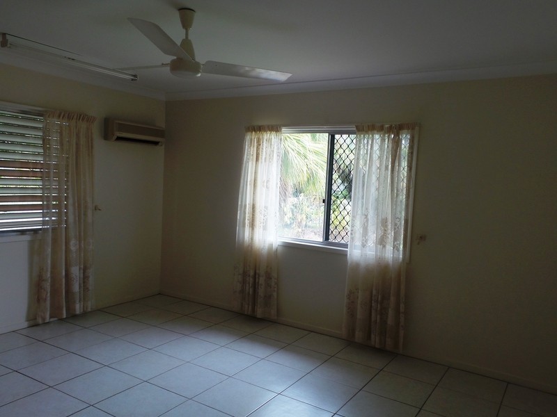 Westcourt QLD 4870