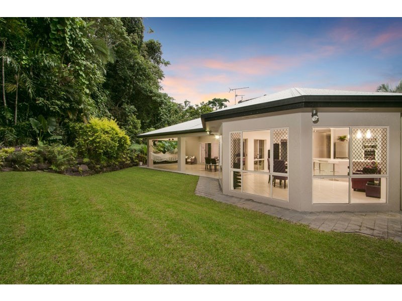13 Jak Gee Street, Redlynch QLD 4870