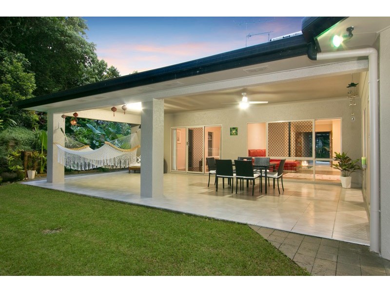 13 Jak Gee Street, Redlynch QLD 4870