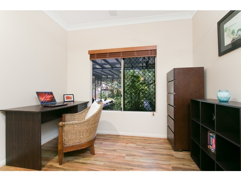 13 Jak Gee Street, Redlynch QLD 4870