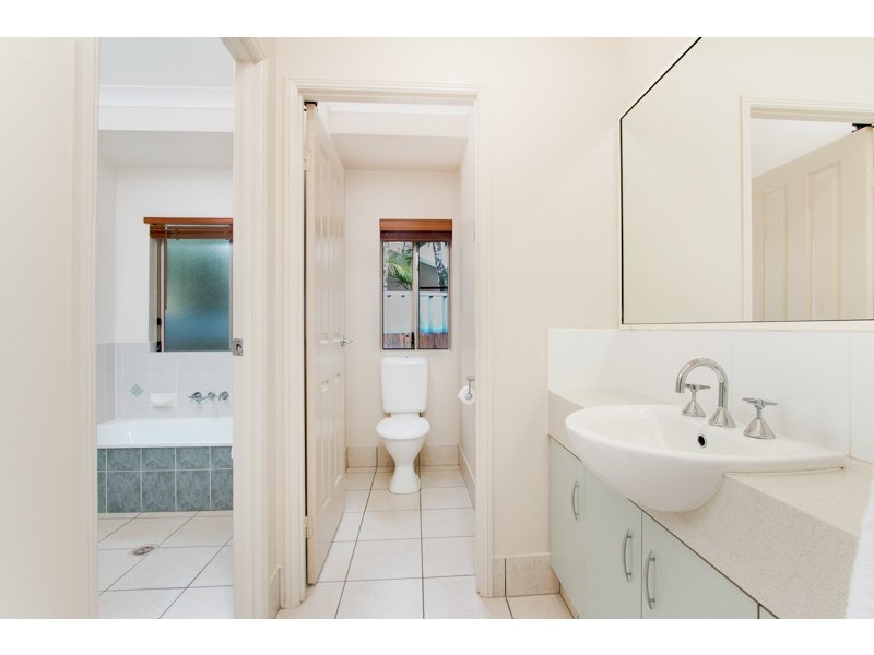 13 Jak Gee Street, Redlynch QLD 4870