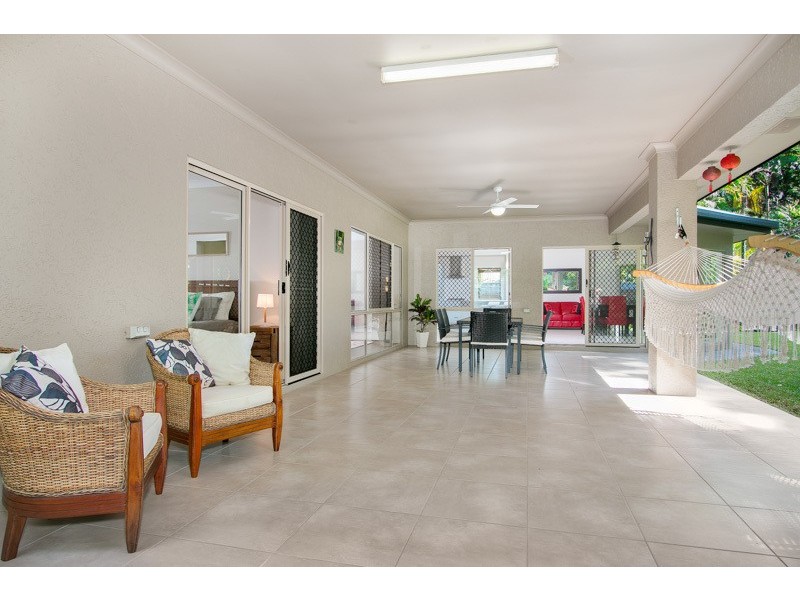 13 Jak Gee Street, Redlynch QLD 4870