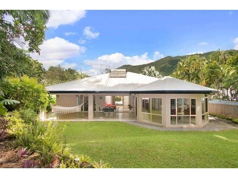 13 Jak Gee Street, Redlynch QLD 4870