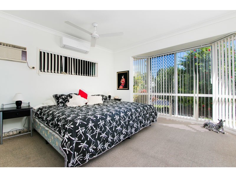 13 Village Terrace, Redlynch QLD 4870