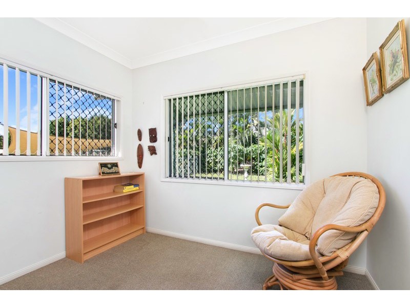13 Village Terrace, Redlynch QLD 4870