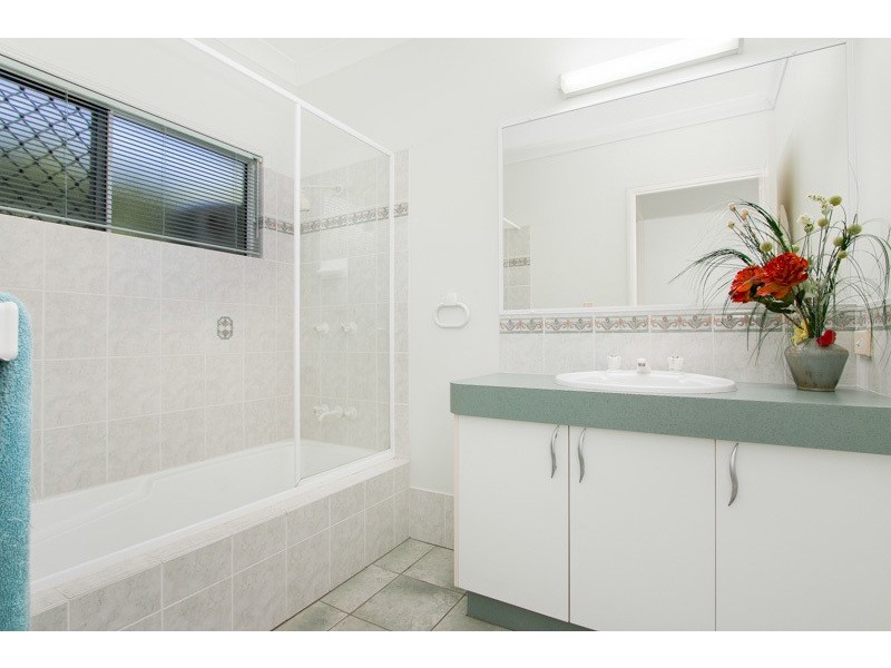 13 Village Terrace, Redlynch QLD 4870