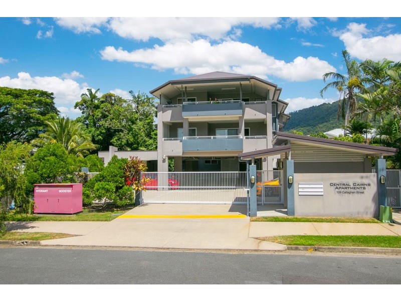 2/109 Callaghan Street, Mooroobool QLD 4870