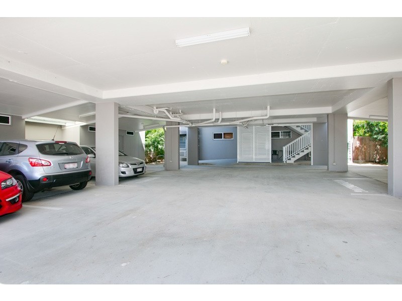 2/109 Callaghan Street, Mooroobool QLD 4870