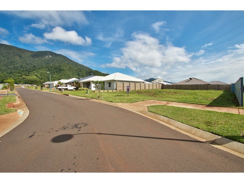 46 Springbrook Avenue, Redlynch QLD 4870