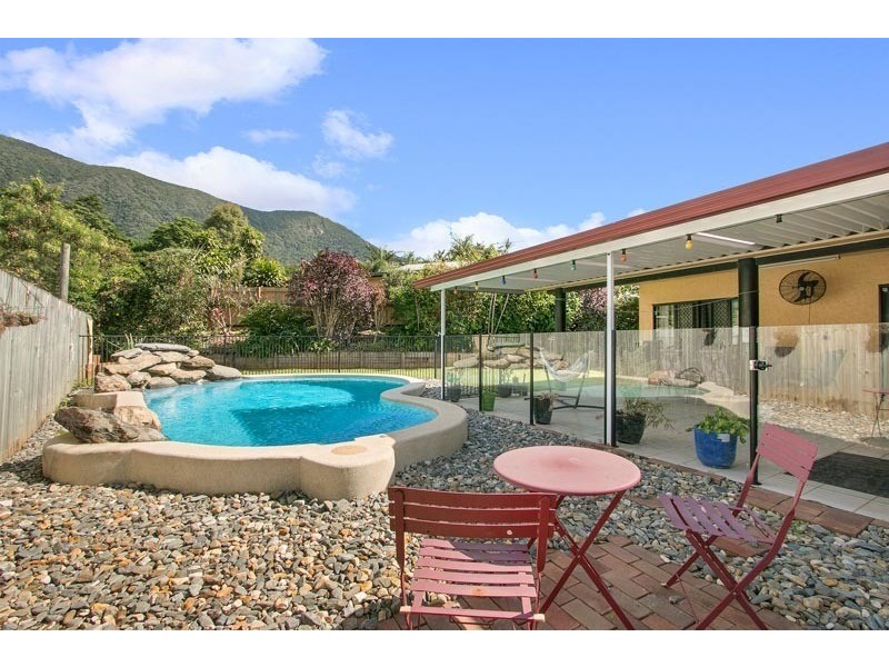 11 Acmena Close, Redlynch QLD 4870