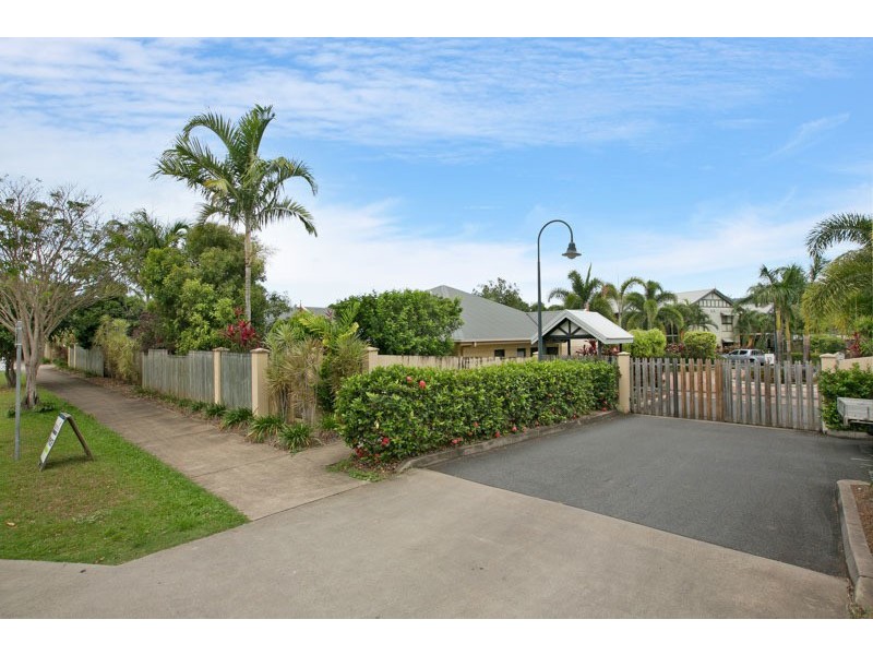 Redlynch QLD 4870