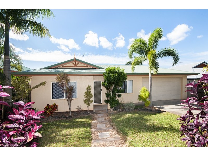10 Eucalyptus Drive, Redlynch QLD 4870