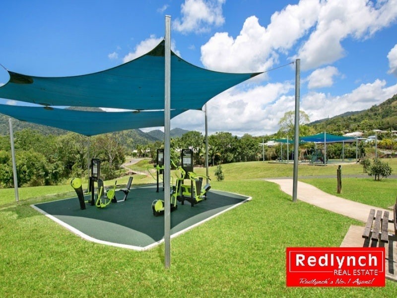 10 Eucalyptus Drive, Redlynch QLD 4870