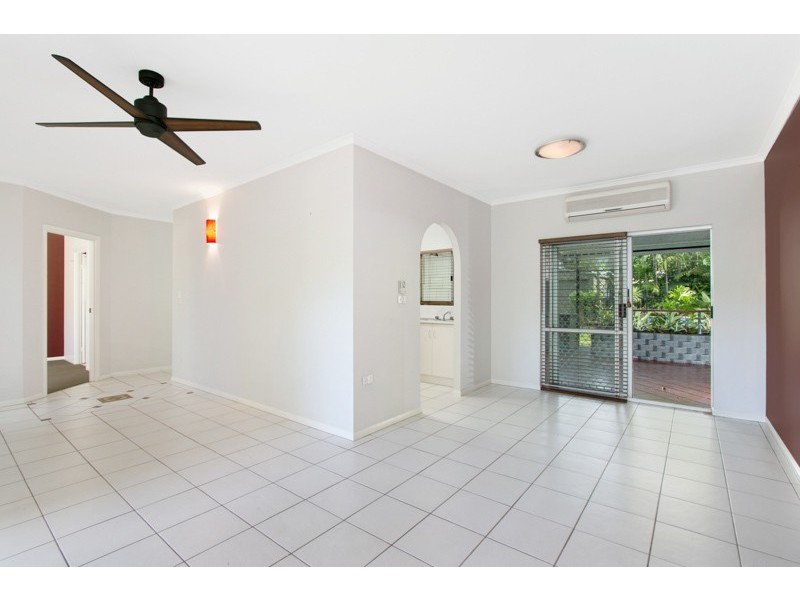 17 Jasmine Street, Redlynch QLD 4870