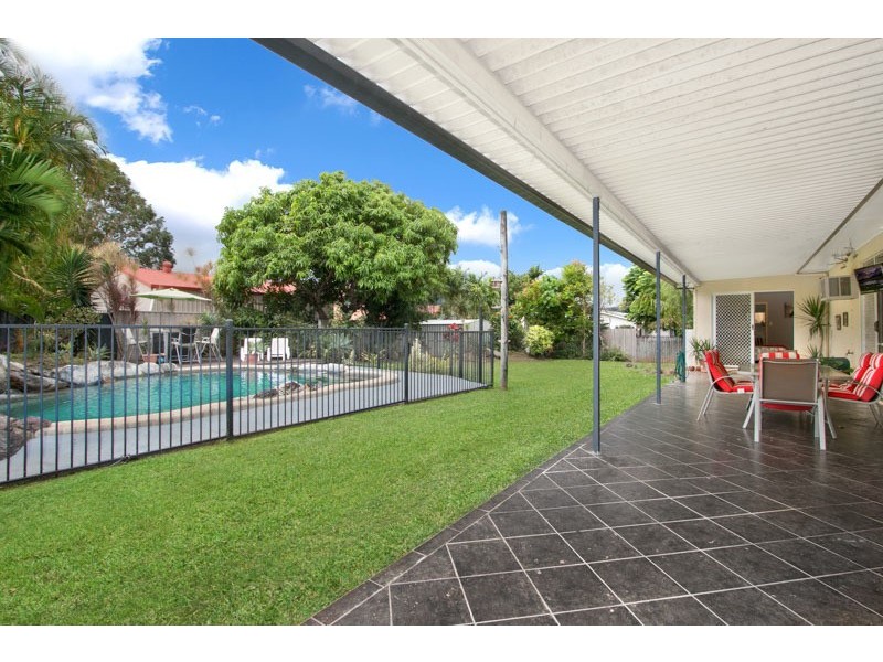 4 Michaelangelo Drive, Redlynch QLD 4870