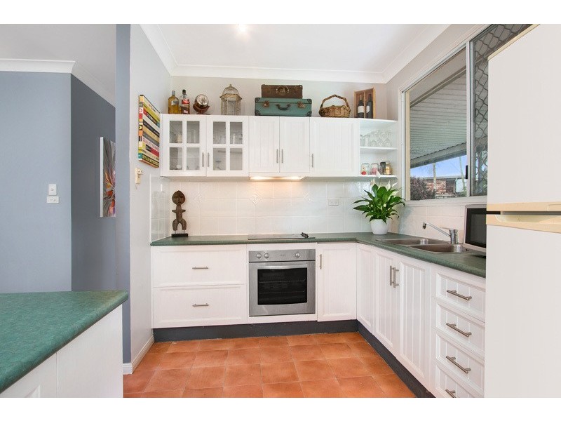 4 Michaelangelo Drive, Redlynch QLD 4870