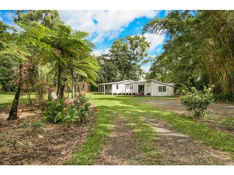 1 Magazine Street, Stratford QLD 4870
