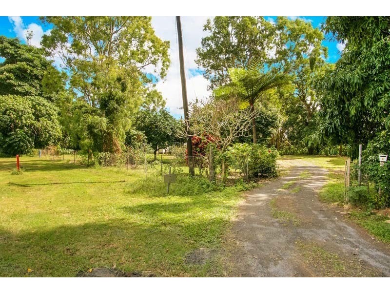 1 Magazine Street, Stratford QLD 4870