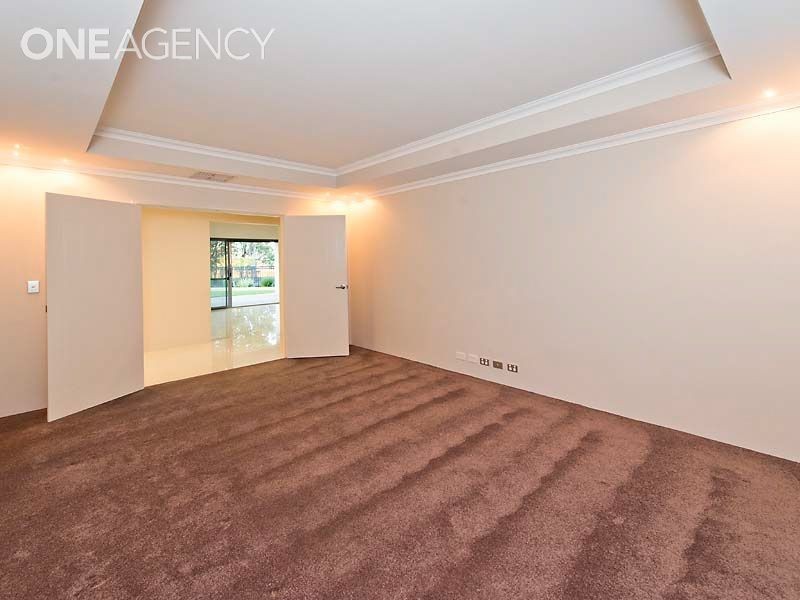 10 Miamit Lane, Byford WA 6122