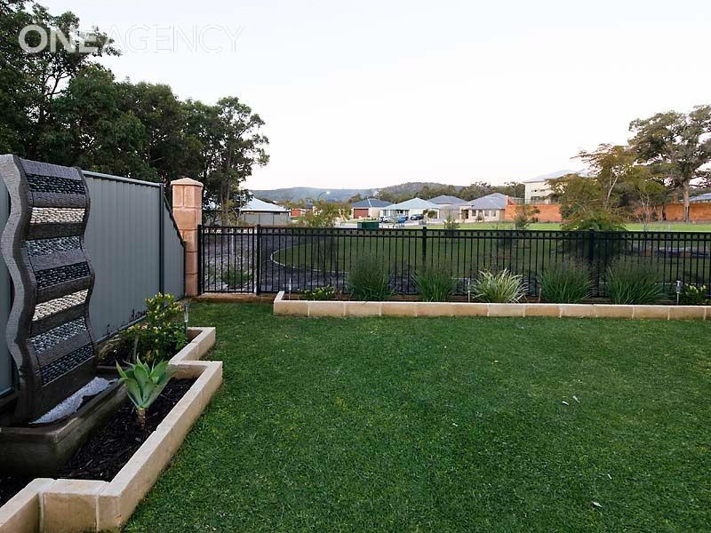 10 Miamit Lane, Byford WA 6122