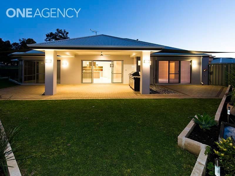 10 Miamit Lane, Byford WA 6122