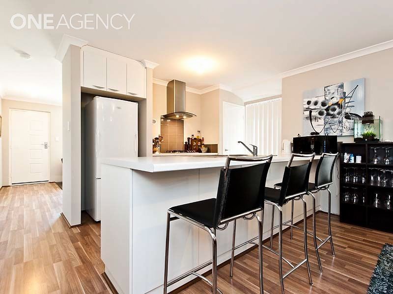 18 Bundoran Approach, Hilbert WA 6112