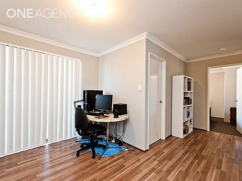 18 Bundoran Approach, Hilbert WA 6112