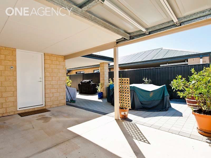 18 Bundoran Approach, Hilbert WA 6112
