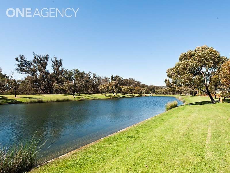 18 Bundoran Approach, Hilbert WA 6112