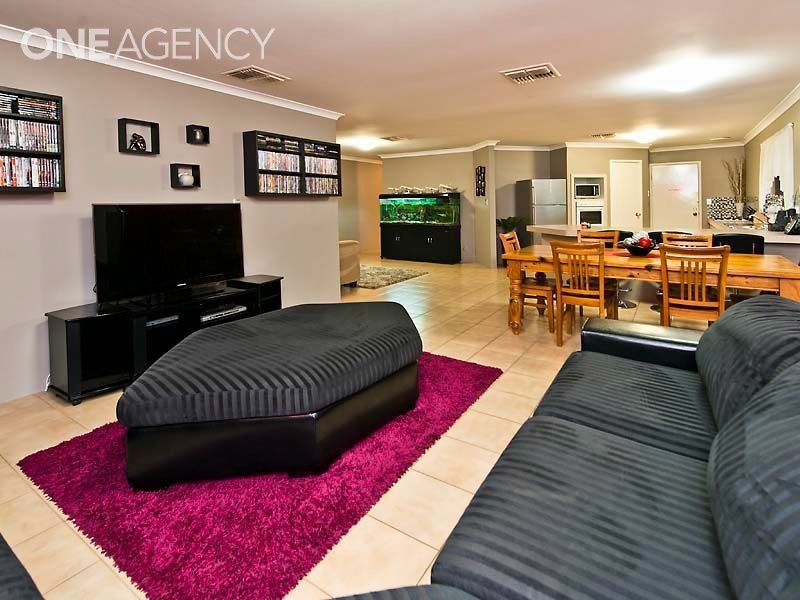 18 Strutt Parkway, Southern River WA 6110