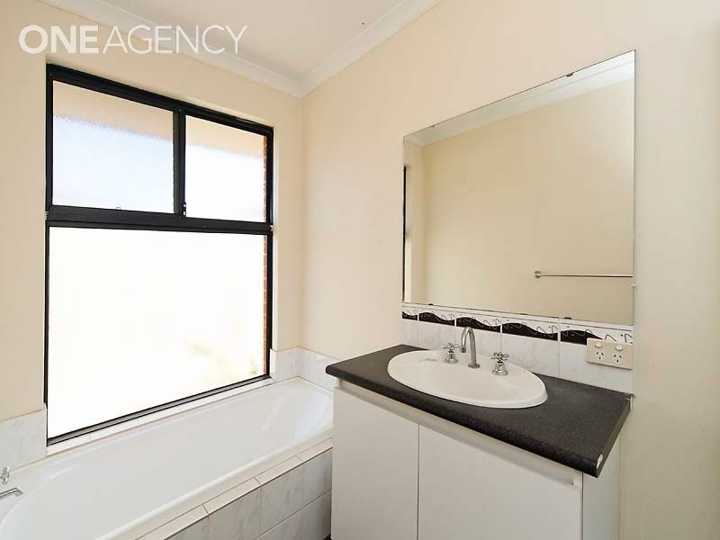 5 Kemshall Way, Maddington WA 6109