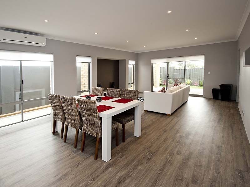 43 Barrington Avenue, Champion Lakes WA 6111